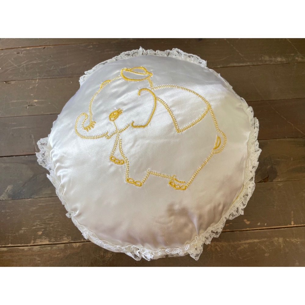 Plakie Musical Pillow Elephant Embroidered Lace White Yellow Vtg Nursery 1950's‎